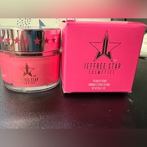 Jeffree star cosmetics velour lip, scrub strawberry gum
